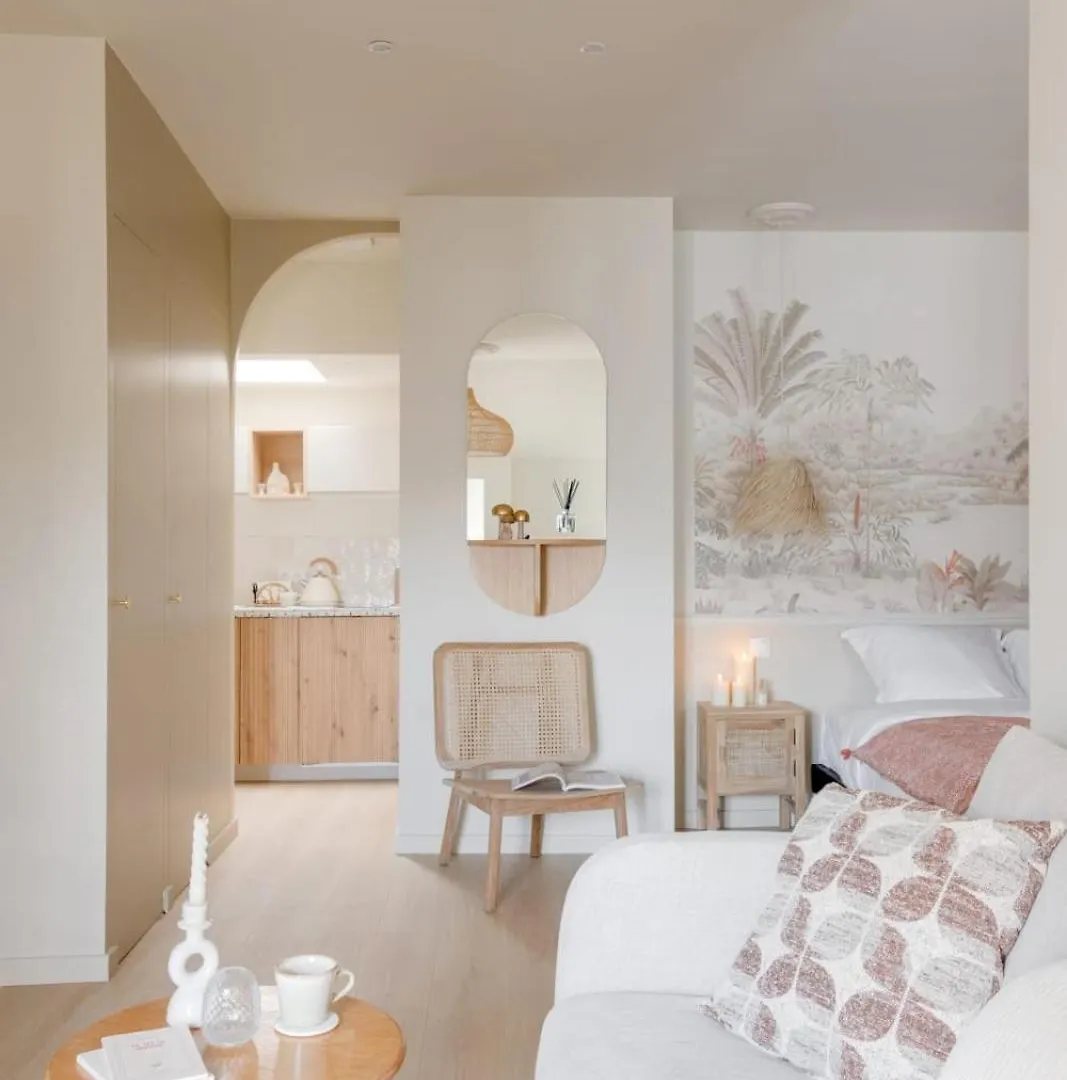 アパート Suite Romantique Et Charmante Parking ビユールバンヌ
