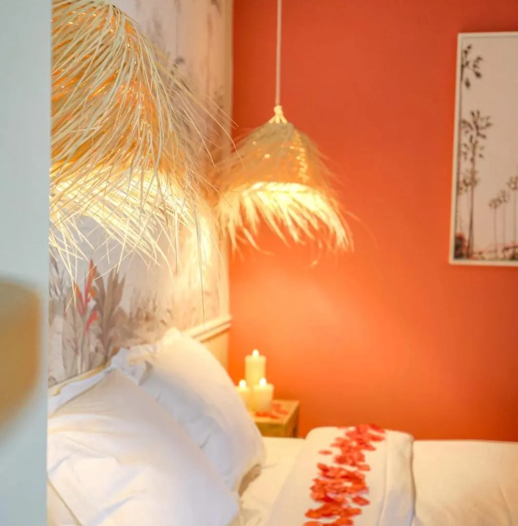 Suite Romantique Et Charmante Parking ビユールバンヌ 0*,  フランス