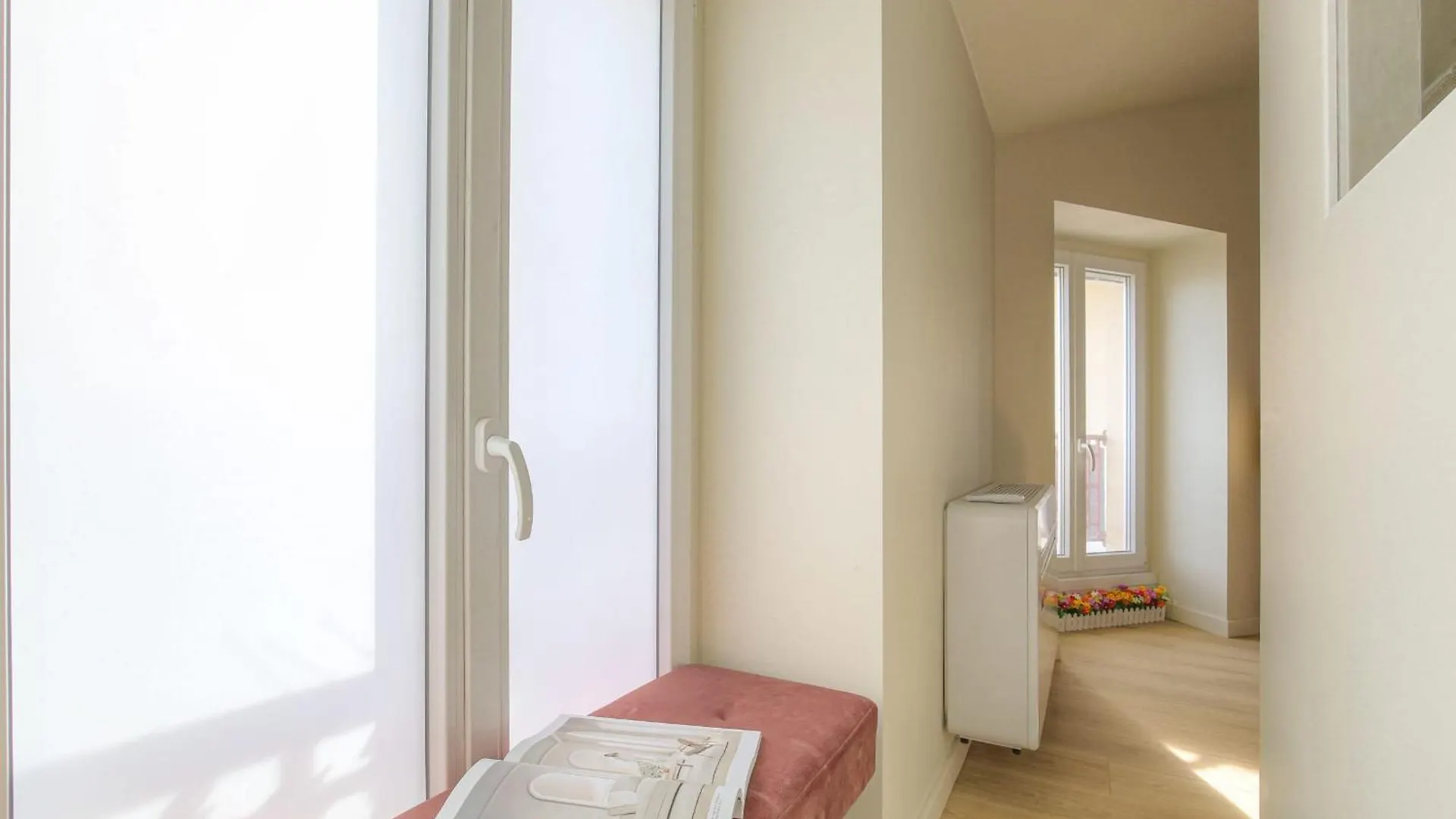 アパート Suite Romantique Et Charmante Parking ビユールバンヌ
